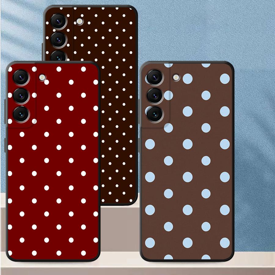 Cover Retrò a Pois per Samsung - Samsung Galaxy A55 recensione e prezzo