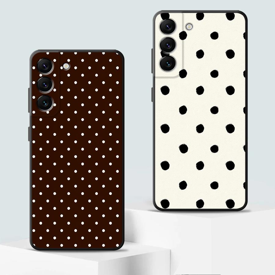 Cover Retrò a Pois per Samsung - Samsung Galaxy A55 recensione e prezzo