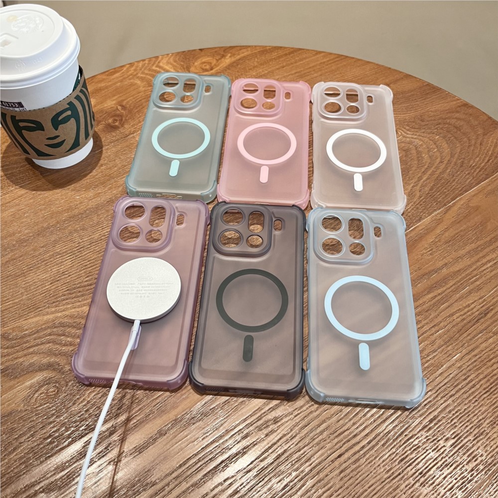 Custodia magnetica opaca e mor - Oppo Find X8 recensione e prezzo